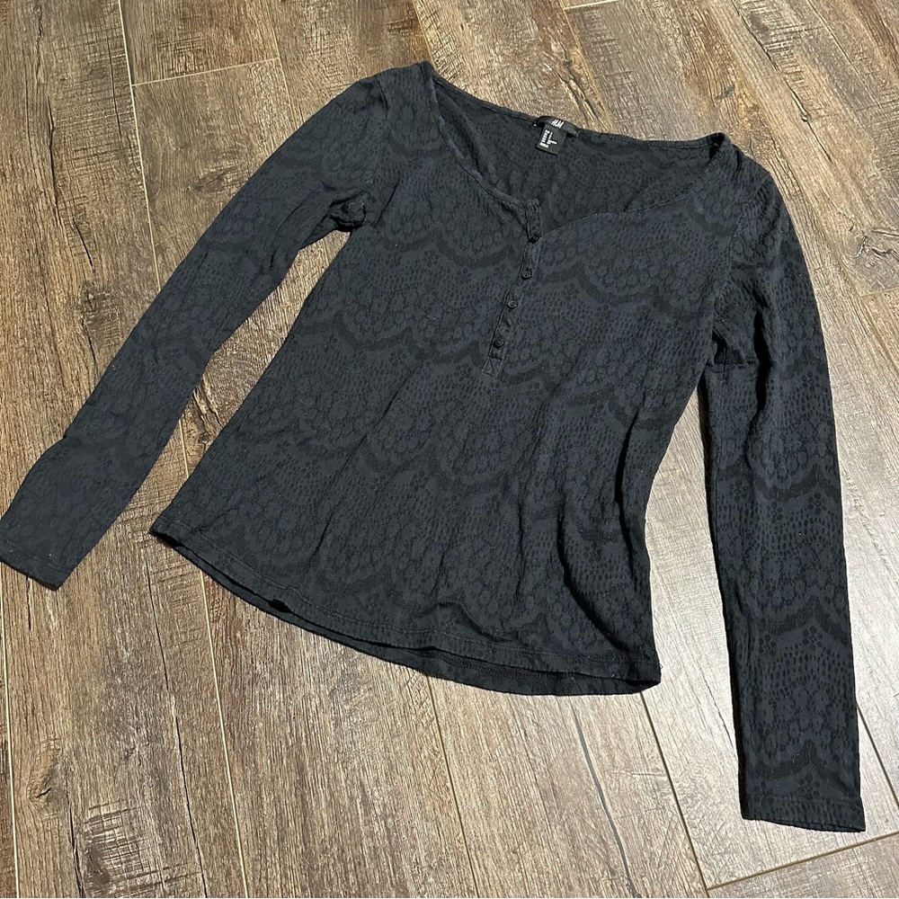 H&M Black Sheer Half Sleeved Half Button Down Top Shirt Blouse Size Small